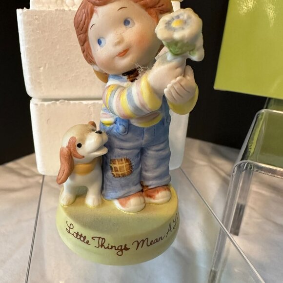 Vintage 1983 Set of Avon Mother's Day Figurines/Love is a Song for Mother Plate - Picture 5 of 16